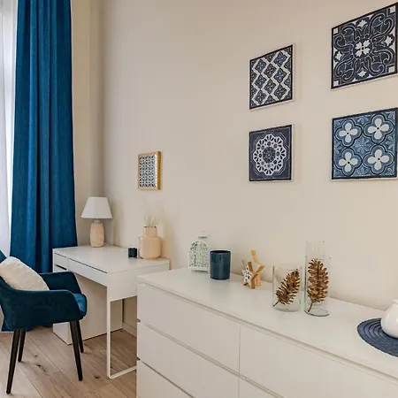 Luxury Huge - 92m2 - 3 Bedrooms - 3 Air Conditioners - Free Garage!!! * Budapest