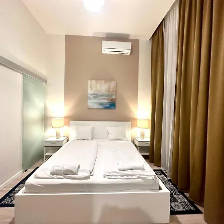 Luxury Huge - 92m2 - 3 Bedrooms - 3 Air Conditioners - Free Garage!!!