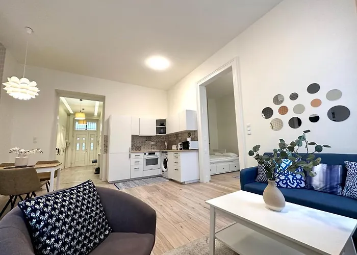 Apartmán Luxury Huge - 92m2 - 3 Bedrooms - 3 Air Conditioners - Free Garage!!! *