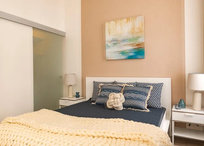 Apartmán Luxury Huge - 92m2 - 3 Bedrooms - 3 Air Conditioners - Free Garage!!! *