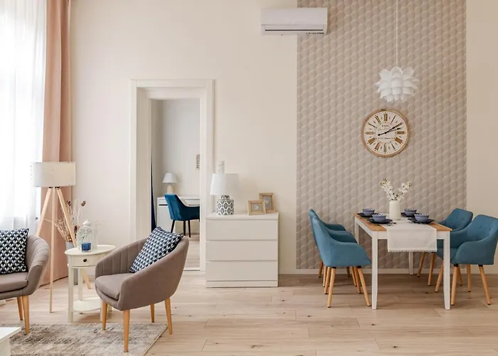 Apartmán Luxury Huge - 92m2 - 3 Bedrooms - 3 Air Conditioners - Free Garage!!! Budapešť